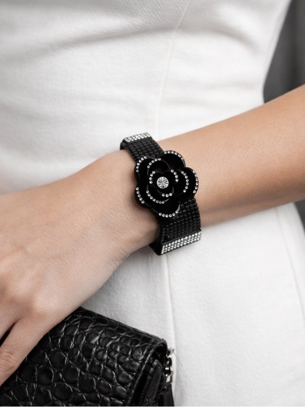 ❤️CLEARANCE Elegant Black Magnolia Crystal Bracelet